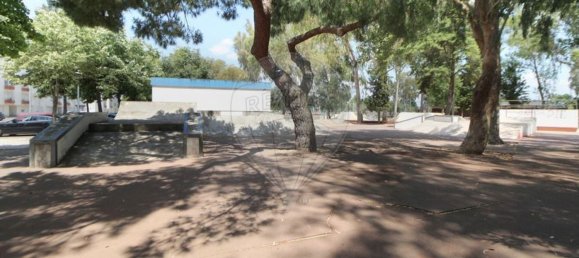 1080m² Land in Almeirim, Portugal No. 80061 5