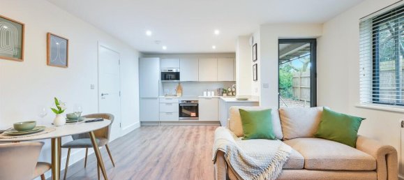 1 bedroom Apartment in Epsom, United Kingdom No. 9721 7