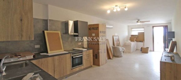 2 غرف نوم طابقين في Mosta, Malta رقم 4556 2