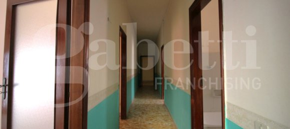 3 Schlafzimmer Wohnung in Arzano, Italy, Nr. 30340 69