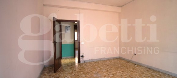 3 Schlafzimmer Wohnung in Arzano, Italy, Nr. 30340 52