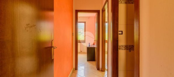 3-salle Appartement à Negrar, Italy No. 288544 7