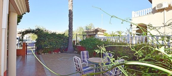 3 Schlafzimmer Villa in La Florida, Spain, Nr. 4160 2