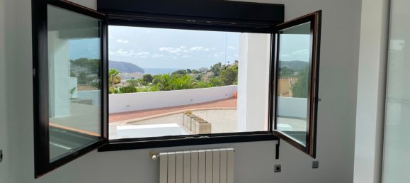 Casa de 3 dormitorios en Moraira, Spain No. 151069 8