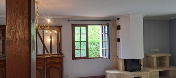 4 bedrooms House in Neuville-aux-Bois, France No. 243378 3