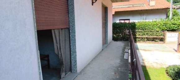 2 bedrooms House in Sarezzo, Italy No. 266597 9