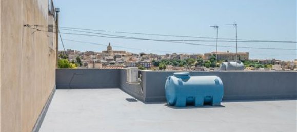 4 Schlafzimmer Haus in Noto, Italy, Nr. 304815 40