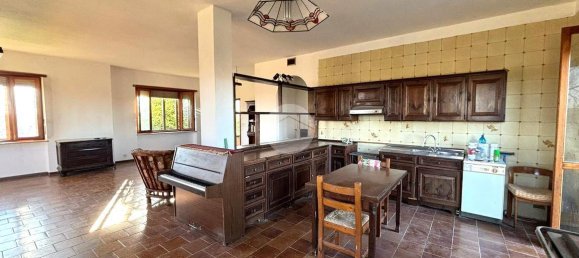 8غرفة منزل في Montemagno, Italy رقم 128925 8