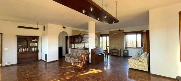 8غرفة منزل في Montemagno, Italy رقم 128925 9