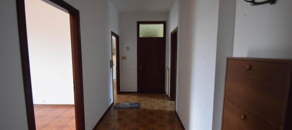 4 rooms Apartment in Castell'Arquato, Italy No. 33168 41