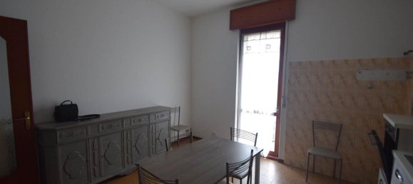 4 rooms Apartment in Castell'Arquato, Italy No. 33168 9