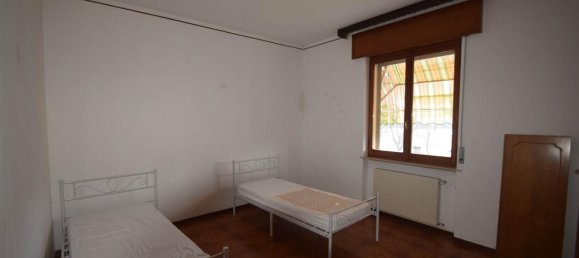4 rooms Apartment in Castell'Arquato, Italy No. 33168 32