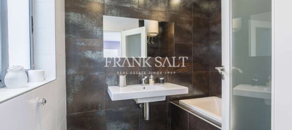 2 bedrooms Penthouse in Swieqi, Malta No. 8533 14