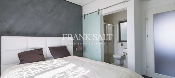 2 bedrooms Penthouse in Swieqi, Malta No. 8533 12