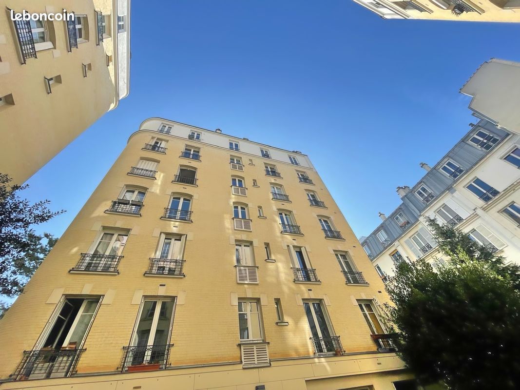 Studio à Paris, France No. 126169