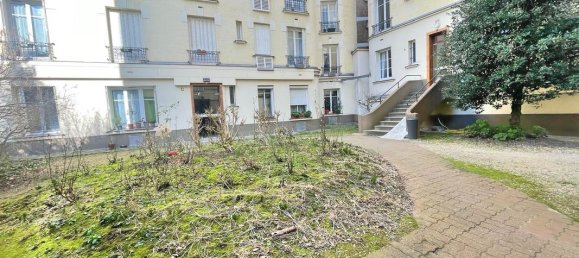 Studio à Paris, France No. 126169 7