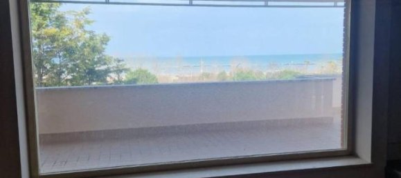 16 rooms Penthouse in Pescara, Italy No. 39381 2