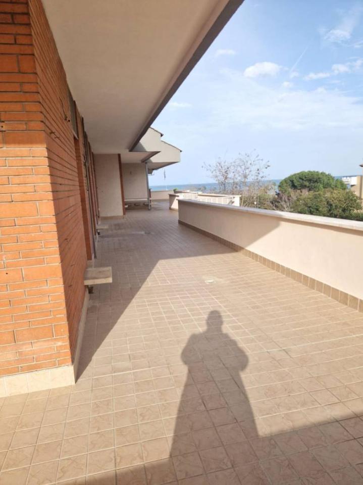 16 rooms Penthouse in Pescara, Italy No. 39381