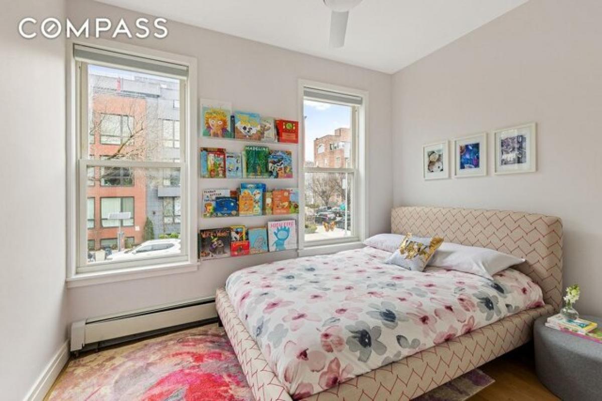 Дом с 4 спальнями в Бруклин, США № 202609