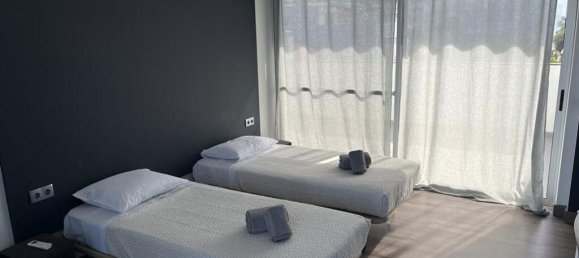 Dúplex de 3 dormitorios en Guia, Portugal No. 140341 4