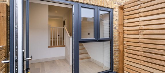 1 bedroom Apartment in London, United Kingdom No. 13902 8