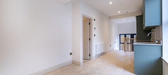 1 bedroom Apartment in London, United Kingdom No. 13902 4