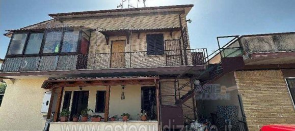 2 bedrooms Apartment in Rome, Italy No. 348433 4