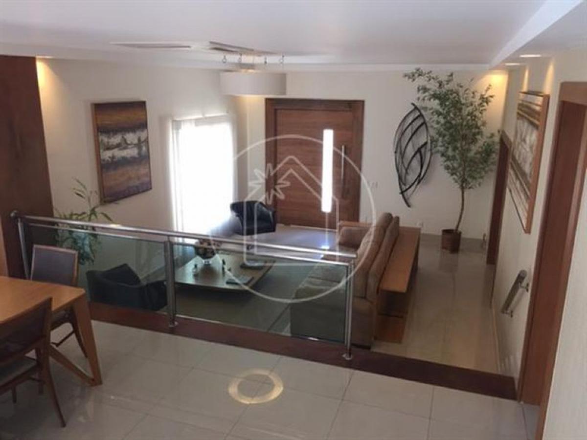 4 bedrooms House in Rio de Janeiro, Brazil No. 539121