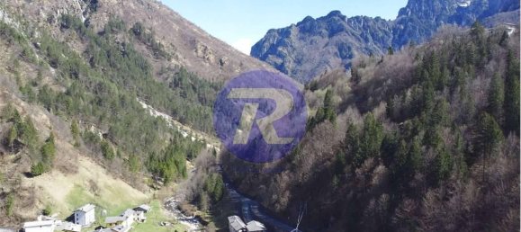 3 rooms House in Valtorta, Italy No. 67122 13