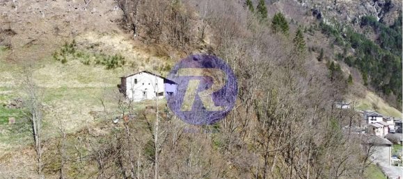 3 rooms House in Valtorta, Italy No. 67122 8