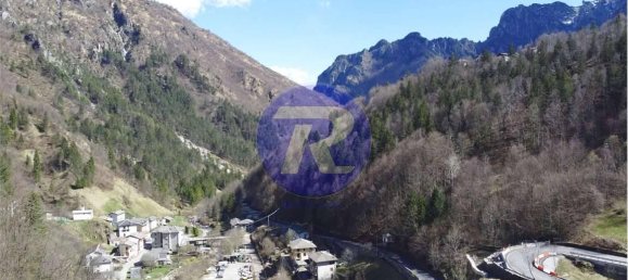 3 rooms House in Valtorta, Italy No. 67122 11