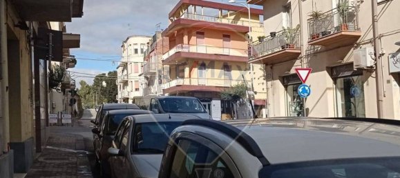 Apartamento de 7 dormitorios en Caltagirone, Italy No. 132636 3