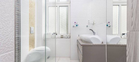 4 bedrooms Apartment in Steglitz, Germany No. 351433 10