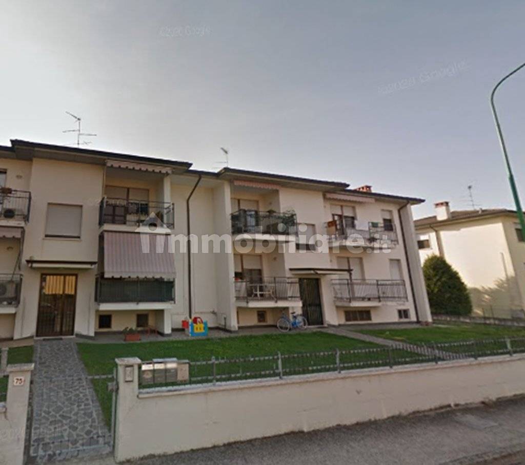 Apartamento de 2 dormitorios en Porto Mantovano, Italy No. 331039