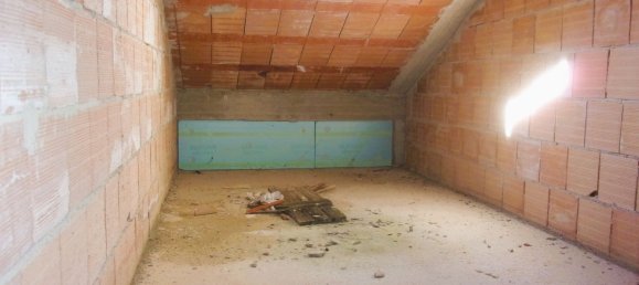 Casa de 8 divisões em Pignola, Italy N.º 39188 13