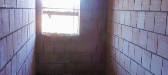 Casa de 8 divisões em Pignola, Italy N.º 39188 6