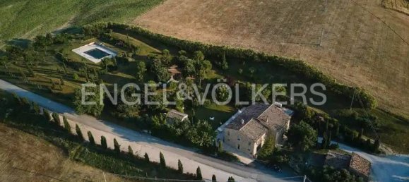 6 bedrooms House in Mergo, Italy No. 66178 43