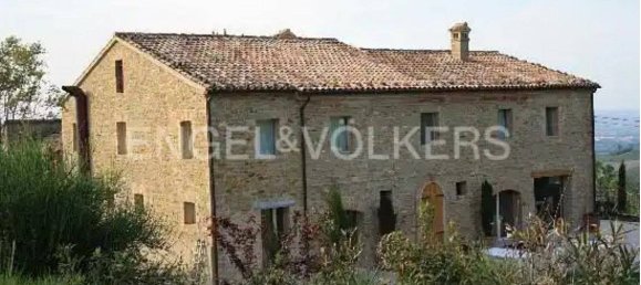 6 bedrooms House in Mergo, Italy No. 66178 39