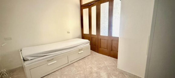 Apartamento de 2 habitaciónes en Como, Italy No. 30122 11