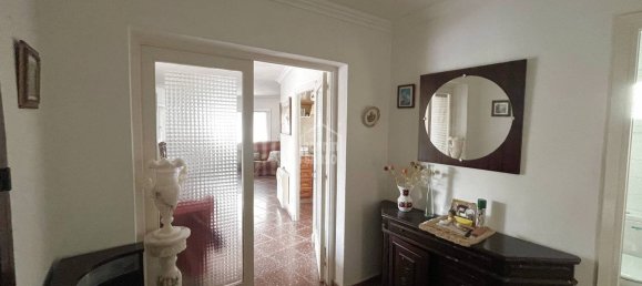 Villa de 2 dormitorios en Es Castell, Spain No. 5473 2