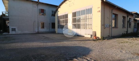 3 bedrooms Villa in Roncoferraro, Italy No. 238896 3