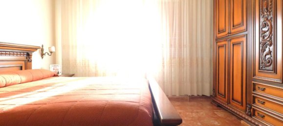 3 bedrooms Villa in Roncoferraro, Italy No. 238896 12