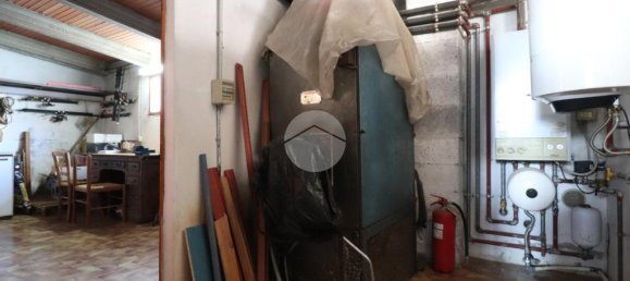 3 bedrooms Villa in Roncoferraro, Italy No. 238896 21