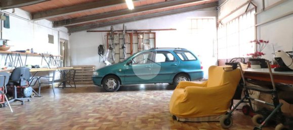 3 bedrooms Villa in Roncoferraro, Italy No. 238896 18