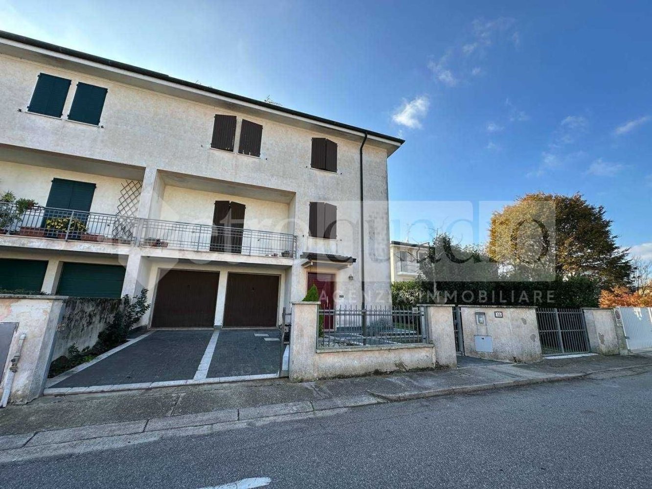 6-Zimmer Haus in Ostiglia, Italy, Nr. 66375
