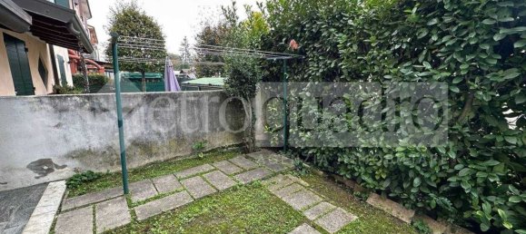 6-Zimmer Haus in Ostiglia, Italy, Nr. 66375 2