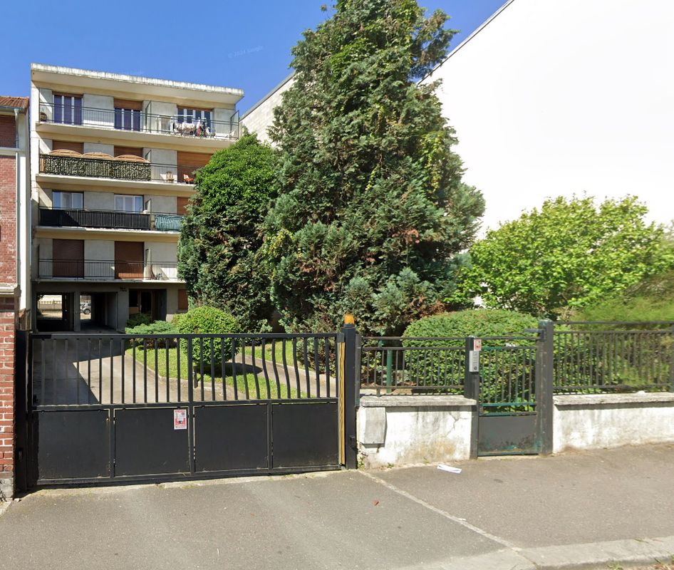 2 غرف نوم شقة في Rosny-sous-Bois, France رقم 138114