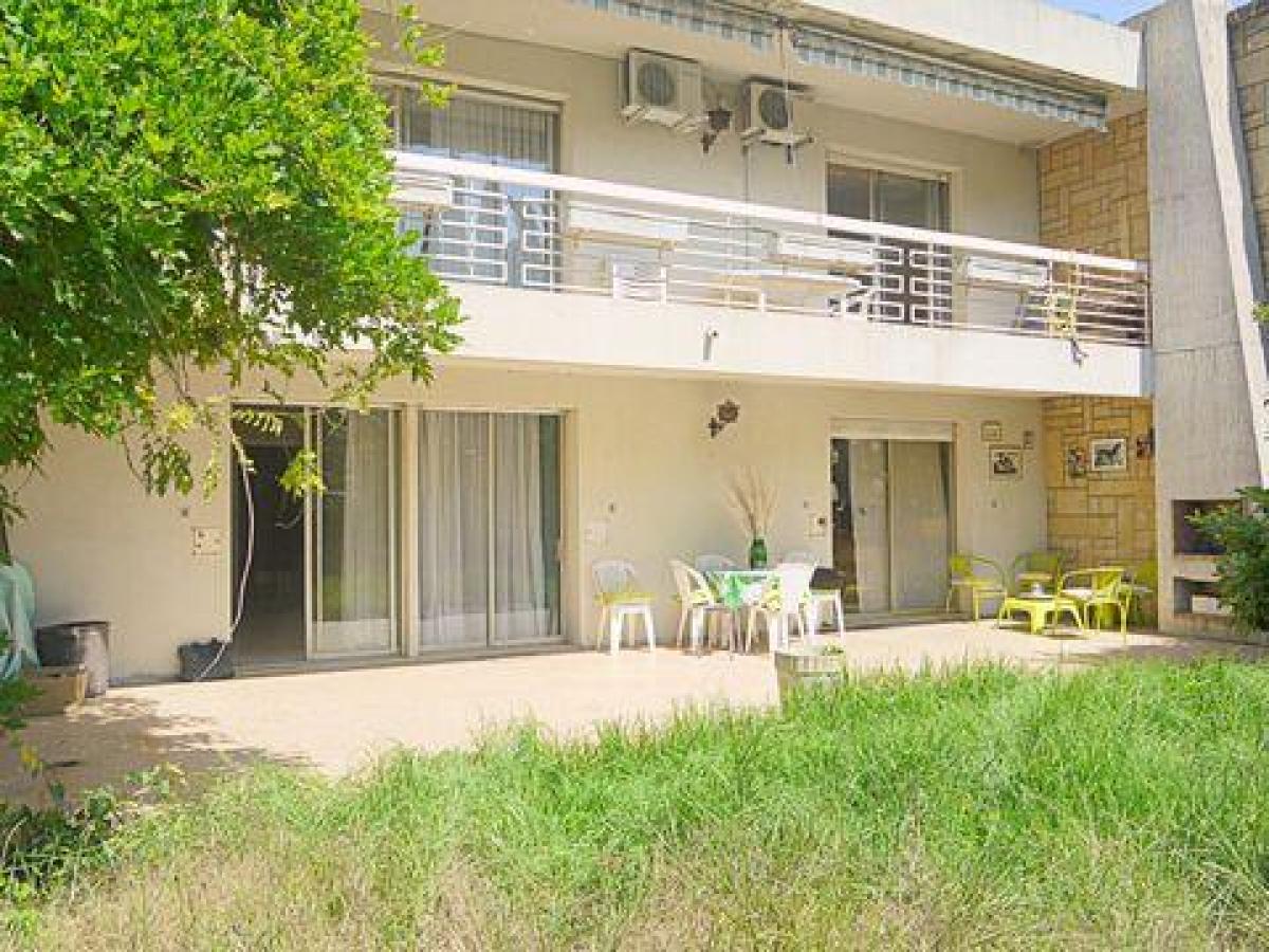 6 bedrooms House in Montpellier, France No. 27280