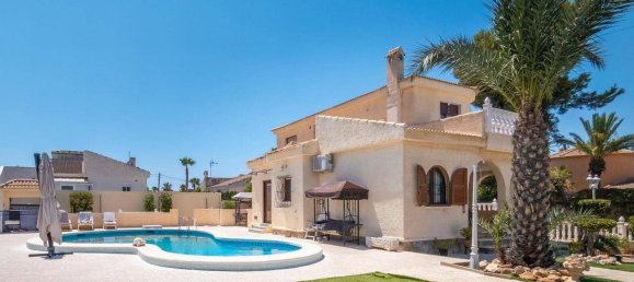 Casa de 4 dormitorios en Torrevieja, Spain No. 183604 40