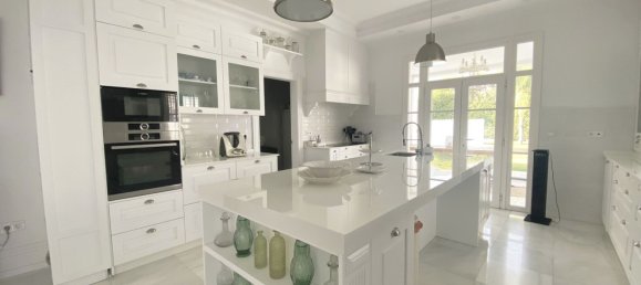 13 bedrooms Villa in Marbella, Spain No. 135950 6